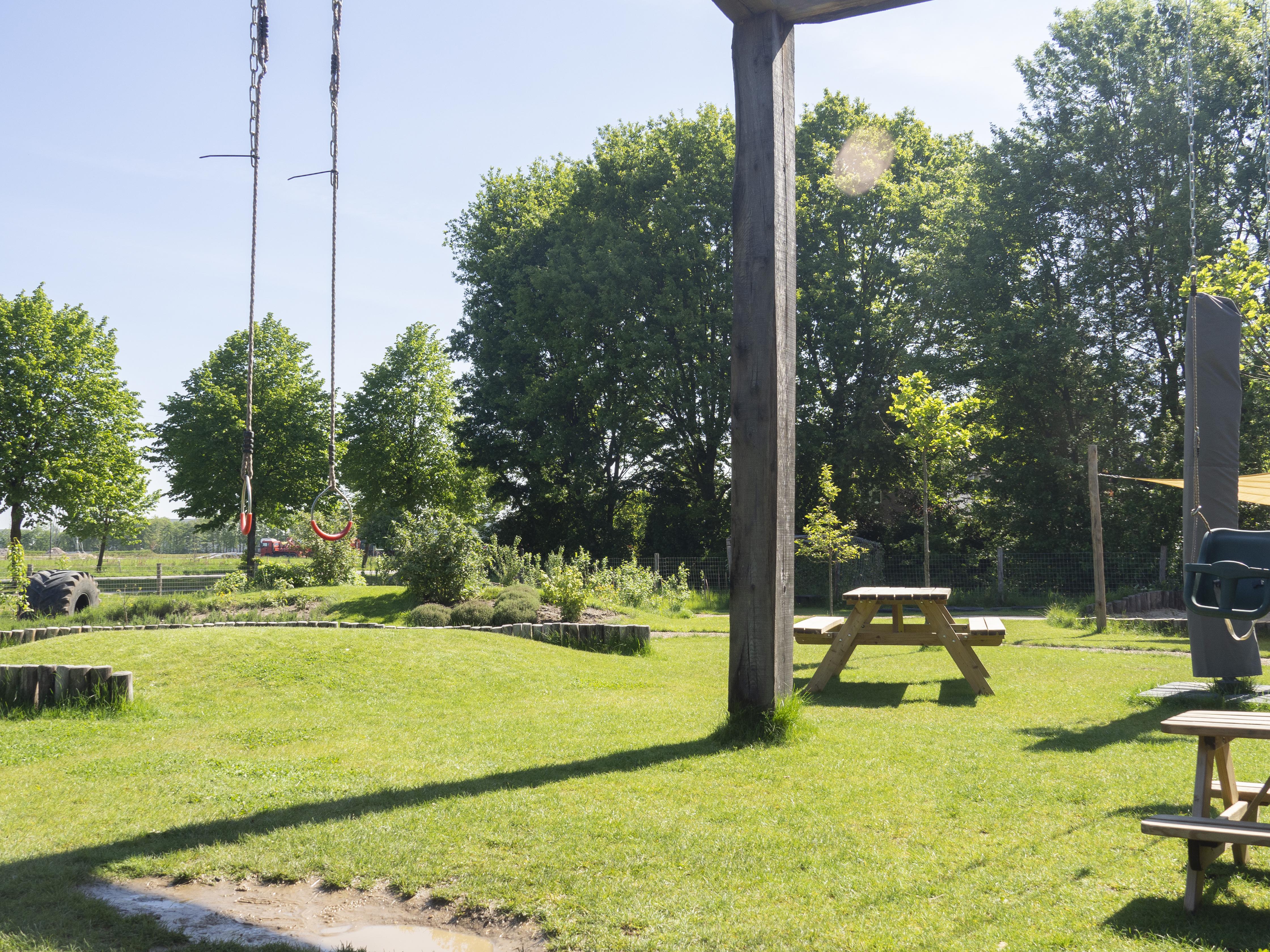 https://www.boerkesenco.nl/albums/Tuin/min-Buiten1.jpg